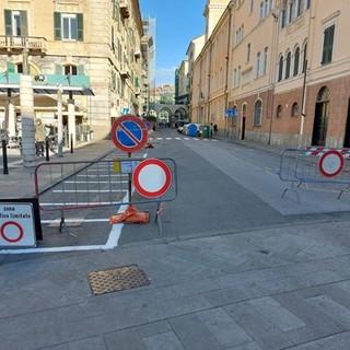 Savona, carico-scarico e sosta in centro: la Giunta cambia, ecco i correttivi alle misure dopo la pedonalizzazione del centro