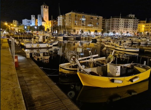 Savona, stop per il periodo estivo ai lavori di ampliamento della banchina nella Vecchia Darsena. Autorità Portuale: "Ritardi legati a problemi tecnici" Savona, stop per il periodo estivo ai lavori di ampliamento della banchina nella Vecchia Darsena. Autorità Portuale: "Ritardi legati a problemi tecnici"