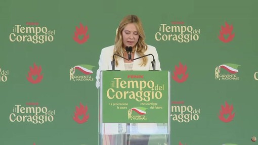 Meloni: "Norma per tetto a studenti stranieri in classe e divieto di burqa e niqab" Meloni: "Norma per tetto a studenti stranieri in classe e divieto di burqa e niqab"