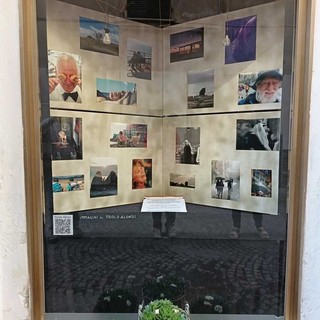 Le relazioni umane nell'era di internet: ad Altare la mostra fotografica di Paolo Alonsi Le relazioni umane nell'era di internet: ad Altare la mostra fotografica di Paolo Alonsi