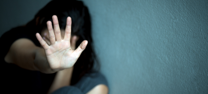 Violenza sulle donne, in un anno 636 chiamate al 1522 in Liguria. Cgil: "Servono lavoro e un cambio culturale profondo"