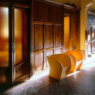 Altare: ultimo weekend per la grande mostra sul vetro liturgico