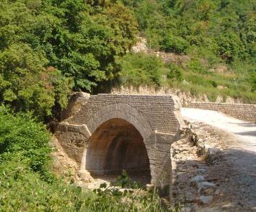 Scopriamo insieme la Val Ponci, uno dei tesori del Finalese