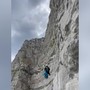 Francia, cade con il parapendio su una parete rocciosa: il soccorso incredibile in elicottero Francia, cade con il parapendio su una parete rocciosa: il soccorso incredibile in elicottero