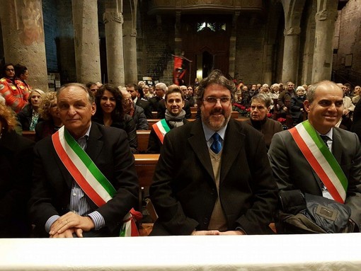 Vaccarezza alle celebrazioni per la Virgo Fidelis: "Io sto con i Carabinieri" Vaccarezza alle celebrazioni per la Virgo Fidelis: "Io sto con i Carabinieri"