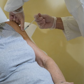 Coronavirus: vaccinazione anti Covid-19 per i non registrati nel sistema sanitario regionale della Liguria