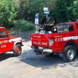 Vado, ancora un incendio a San Genesio: intervento dei vigili del fuoco e della protezione civile