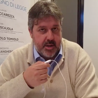 Coronavirus, Vaccarezza: "Ridurre allo stretto necessario gli acquisti on line per evitare un sovraccarico di lavoro nelle consegne a domicilio" Coronavirus, Vaccarezza: "Ridurre allo stretto necessario gli acquisti on line per evitare un sovraccarico di lavoro nelle consegne a domicilio"