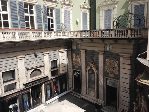 Savona, furti a danno dei commercianti: al via aumento dei controlli, sì al potenziamento della videosorveglianza Savona, furti a danno dei commercianti: al via aumento dei controlli, sì al potenziamento della videosorveglianza