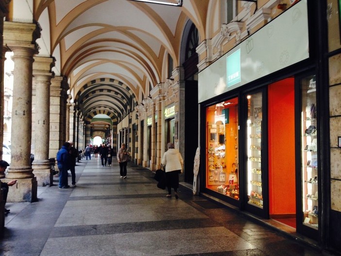 Apertura attività d'asporto di prodotti locali nel centro storico di Savona: il sindaco apre anche ai prodotti nazionali Apertura attività d'asporto di prodotti locali nel centro storico di Savona: il sindaco apre anche ai prodotti nazionali