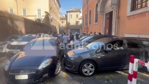 Banda delle minicar a Roma, l'uscita di uno degli indagati dal tribunale per i minorenni