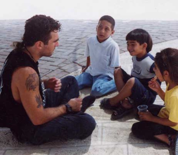 Ass. Amici della mezzaluna rossa Palestinese: gli operatori dei media sanno bene...