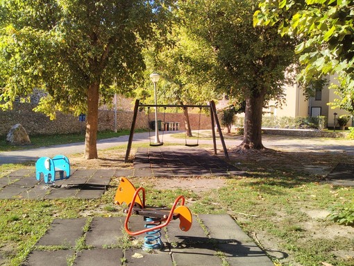 Davide Badano (M5S) fa il punto sui parchi giochi di Finalborgo Davide Badano (M5S) fa il punto sui parchi giochi di Finalborgo