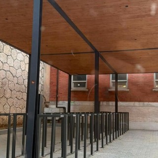 Celle, conclusi i lavori per nuovi posti bici in stazione. Beltrame: "Valuteremo di riutilizzare questo spazio per il ricovero delle ambulanze"
