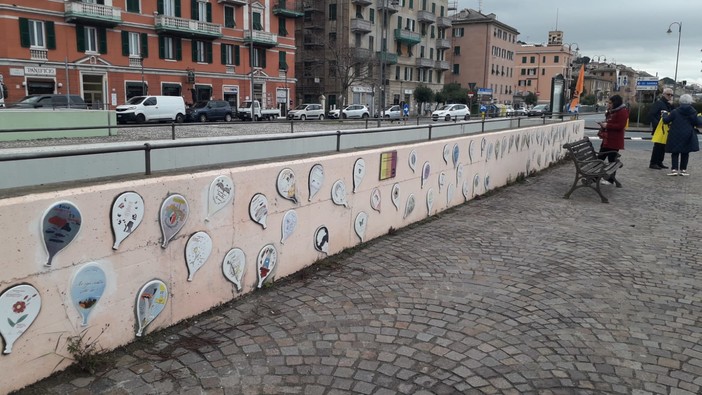 Le classi dell'Istituto Boselli Alberti Mazzini Da Vinci al Muro della Memoria di Prà Le classi dell'Istituto Boselli Alberti Mazzini Da Vinci al Muro della Memoria di Prà