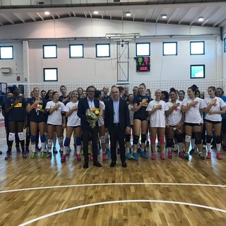 Albenga, la nazionale femminile under 16 di volley inaugura il Palamarco