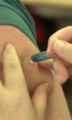 E' giusto vaccinarsi contro l'influenza? No secondo l'omeopata Carlo Tonarelli