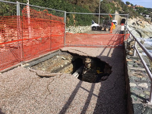 Danni del maltempo, chiuso il Lungomare Europa a Varazze (FOTO E VIDEO)