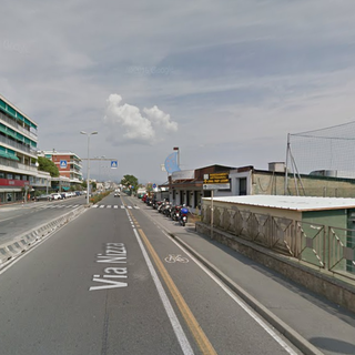 Savona, nuovi parcheggi al posto della ciclabile in via Nizza: scatta su Change.org la petizione al sindaco Savona, nuovi parcheggi al posto della ciclabile in via Nizza: scatta su Change.org la petizione al sindaco