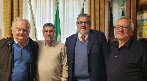 Laigueglia, Vaccarezza incontra il neo sindaco Manfredi: "Sono sicuro che si impegnerà al massimo per fare un ottimo lavoro"