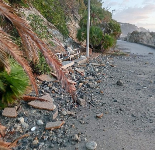 Varazze, pronto a riaprire parzialmente Lungomare Europa: rimarrà chiusa la parte centrale Varazze, pronto a riaprire parzialmente Lungomare Europa: rimarrà chiusa la parte centrale