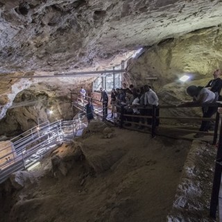 A luglio ed agosto visite straordinarie alla grotta delle arene candide A luglio ed agosto visite straordinarie alla grotta delle arene candide
