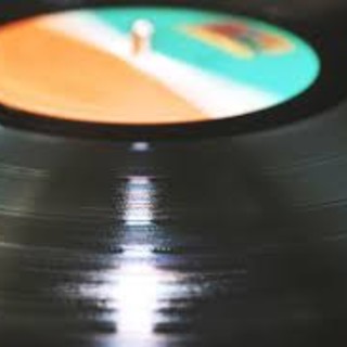 Savona, il 3-4 giugno la seconda edizione di "Savona Vinile" nell'atrio di Palazzo Santa Chiara