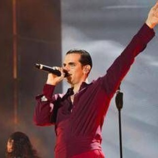 Sanremo, outfit co-conduttori? Per Sisal Lauro rompe schemi, Yaman, Lillo e Conti col papillon