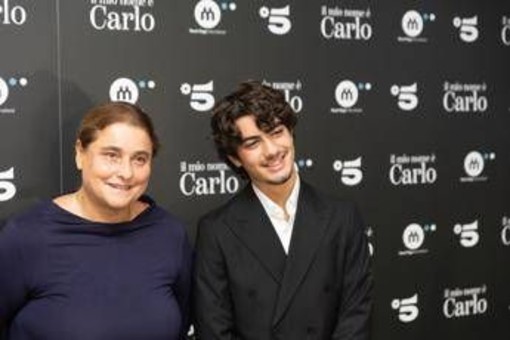 Ascolti tv 27 settembre, vince "Il mio nome è Carlo" su Canale 5: il film su Carlo Acutis domina con oltre 4,2 milioni di spettatori