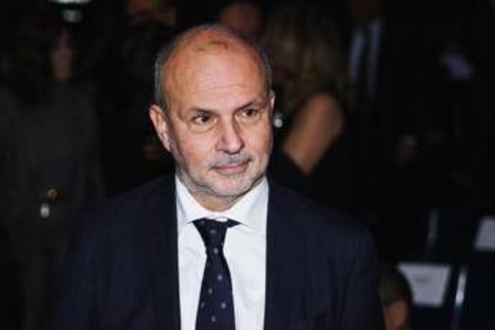 Intervento chirurgico d'urgenza per il ministro della Salute nel weekend. Schillaci: "Qualità degli operatori elevata, ma Servizio sanitario nazionale va ammodernato" Intervento chirurgico d'urgenza per il ministro della Salute nel weekend. Schillaci: "Qualità degli operatori elevata, ma Servizio sanitario nazionale va ammodernato"