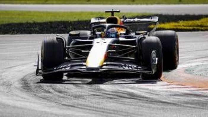 Gp Monza, Verstappen domina davanti alle McLaren. Ordine di arrivo e nuova classifica piloti Gp Monza, Verstappen domina davanti alle McLaren. Ordine di arrivo e nuova classifica piloti