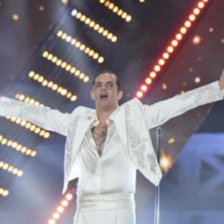 Achille Lauro confessa: "Non sono uno da movida. L'adolescenza? È stata frizzante"