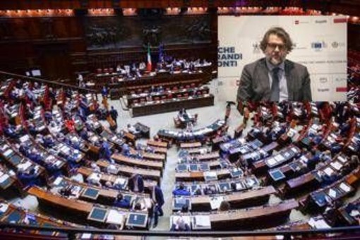 Manovra, Osnato: “Non serve nuovo deficit, voto possibile sia prima sia dopo l’estate, non cambia la sostanza” Manovra, Osnato: “Non serve nuovo deficit, voto possibile sia prima sia dopo l’estate, non cambia la sostanza”