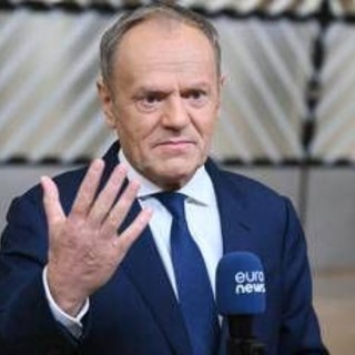 Polonia, piano per uccidere Tusk e ministro della Difesa: riunione d'emergenza delle agenzie di sicurezza Polonia, piano per uccidere Tusk e ministro della Difesa: riunione d'emergenza delle agenzie di sicurezza