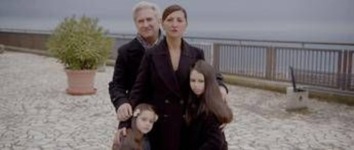 'AncheSeLiOdio', arriva il thriller che esplora la famiglia nell'era digitale 'AncheSeLiOdio', arriva il thriller che esplora la famiglia nell'era digitale