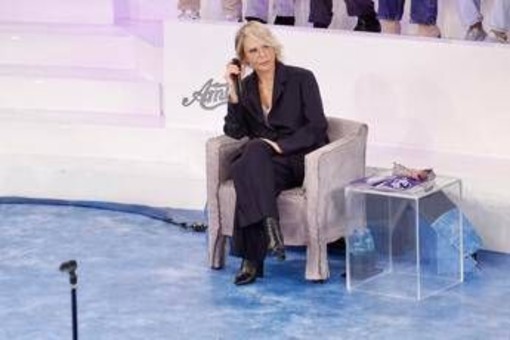 Amici, oggi domenica 1 marzo: gli ospiti di Maria De Filippi Amici, oggi domenica 1 marzo: gli ospiti di Maria De Filippi