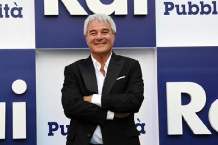 Mondiali 2026, Insegno: "Mi piace il biancoceleste e amo Messi, punto sull'Argentina" Mondiali 2026, Insegno: "Mi piace il biancoceleste e amo Messi, punto sull'Argentina"