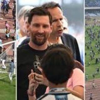 Messi a Calcutta, delirio allo stadio: caos e disordini