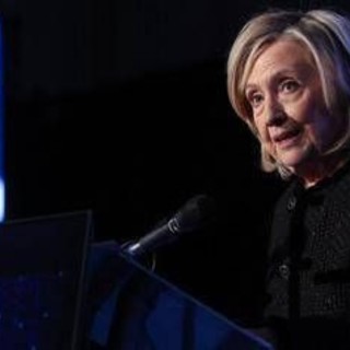Caso Epstein, Hillary Clinton accusa l'amministrazione Trump di "insabbiamento"