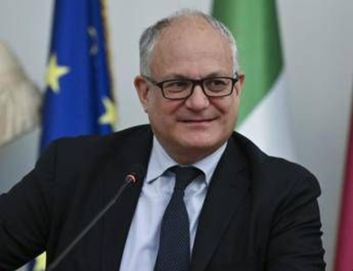 Roberto Gualtieri, oggi la videointervista al sindaco di Roma in diretta sul sito dell’Adnkronos Roberto Gualtieri, oggi la videointervista al sindaco di Roma in diretta sul sito dell’Adnkronos