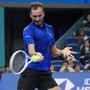 Vienna, Medvedev perde il punto e tira pugni al campo Vienna, Medvedev perde il punto e tira pugni al campo