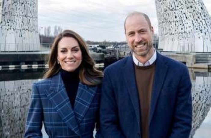 Anche William e Kate festeggiano San Valentino e sui social condividono una foto inedita Anche William e Kate festeggiano San Valentino e sui social condividono una foto inedita