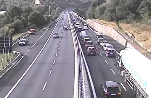 Rientro con traffico intenso dopo il fine settimana: segnalate code tra Spotorno e Savona Rientro con traffico intenso dopo il fine settimana: segnalate code tra Spotorno e Savona