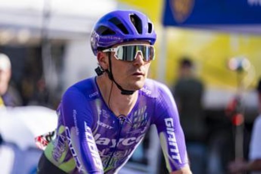 Tour de France, Schmid vince la tredicesima tappa e Pogacar resta in maglia gialla Tour de France, Schmid vince la tredicesima tappa e Pogacar resta in maglia gialla