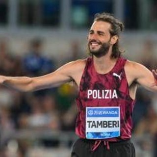 Tamberi: "Da mia figlia la forza per riprovarci verso Los Angeles. Malagò è l'uomo giusto per il calcio" Tamberi: "Da mia figlia la forza per riprovarci verso Los Angeles. Malagò è l'uomo giusto per il calcio"