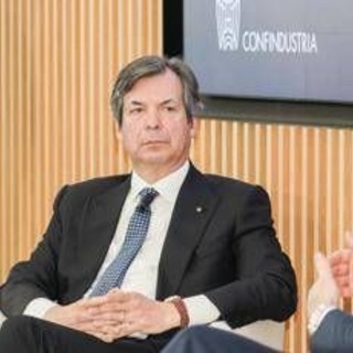 Intesa San Paolo, maggioranza bulgara ad assemblea: 97% azionisti a favore Opas su Mps
