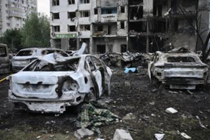 Ucraina, missili della Russia su Kiev nella notte: 8 morti Ucraina, missili della Russia su Kiev nella notte: 8 morti