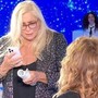Domenica In, Mara Venier intervista Barbara d'Urso e... squilla il telefono: "Non hai ancora imparato?" Domenica In, Mara Venier intervista Barbara d'Urso e... squilla il telefono: "Non hai ancora imparato?"