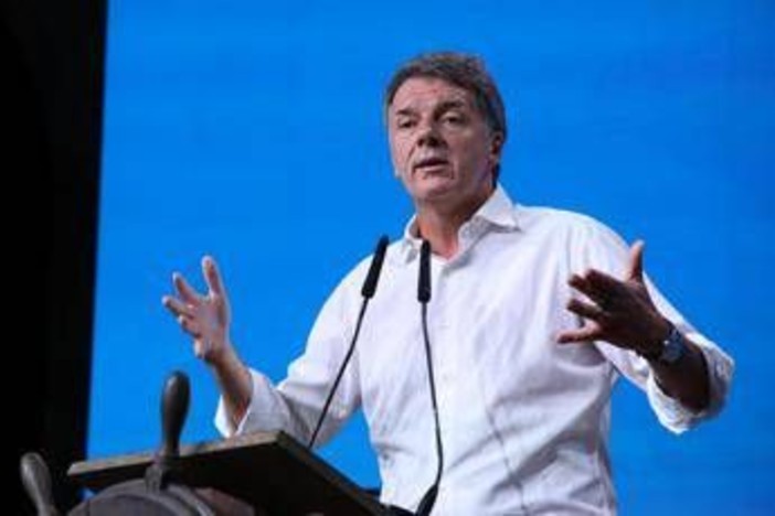 Renzi, il messaggio al campo largo: "Uniti o Meloni si prende tutto e va al Colle" Renzi, il messaggio al campo largo: "Uniti o Meloni si prende tutto e va al Colle"