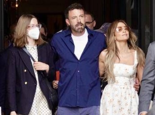 Ben Affleck, l'appello della figlia Violet per l'uso delle mascherine contro Covid